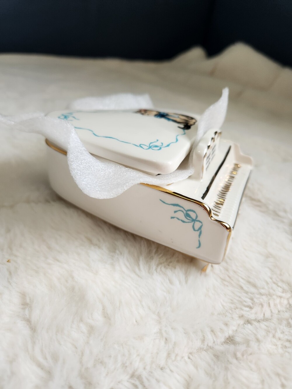 NEW Urban Outfitters Piano Shaped Ceramic Trinket Box - Picture 3 of 12